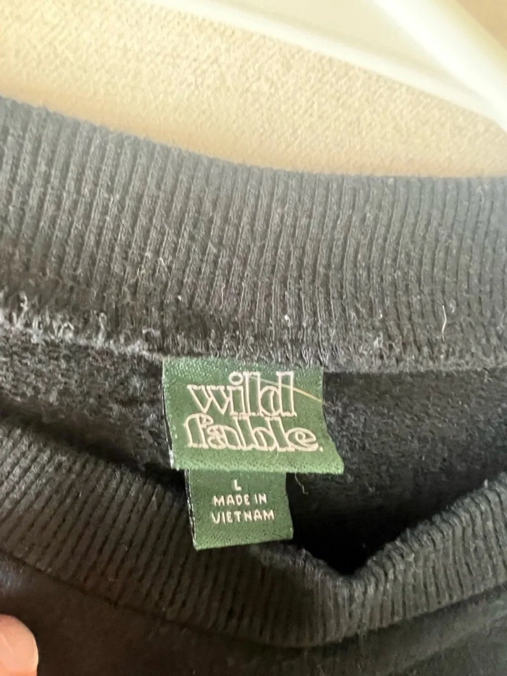 wild fable Black Crewneck Sweatshirt - Picture 2 of 2